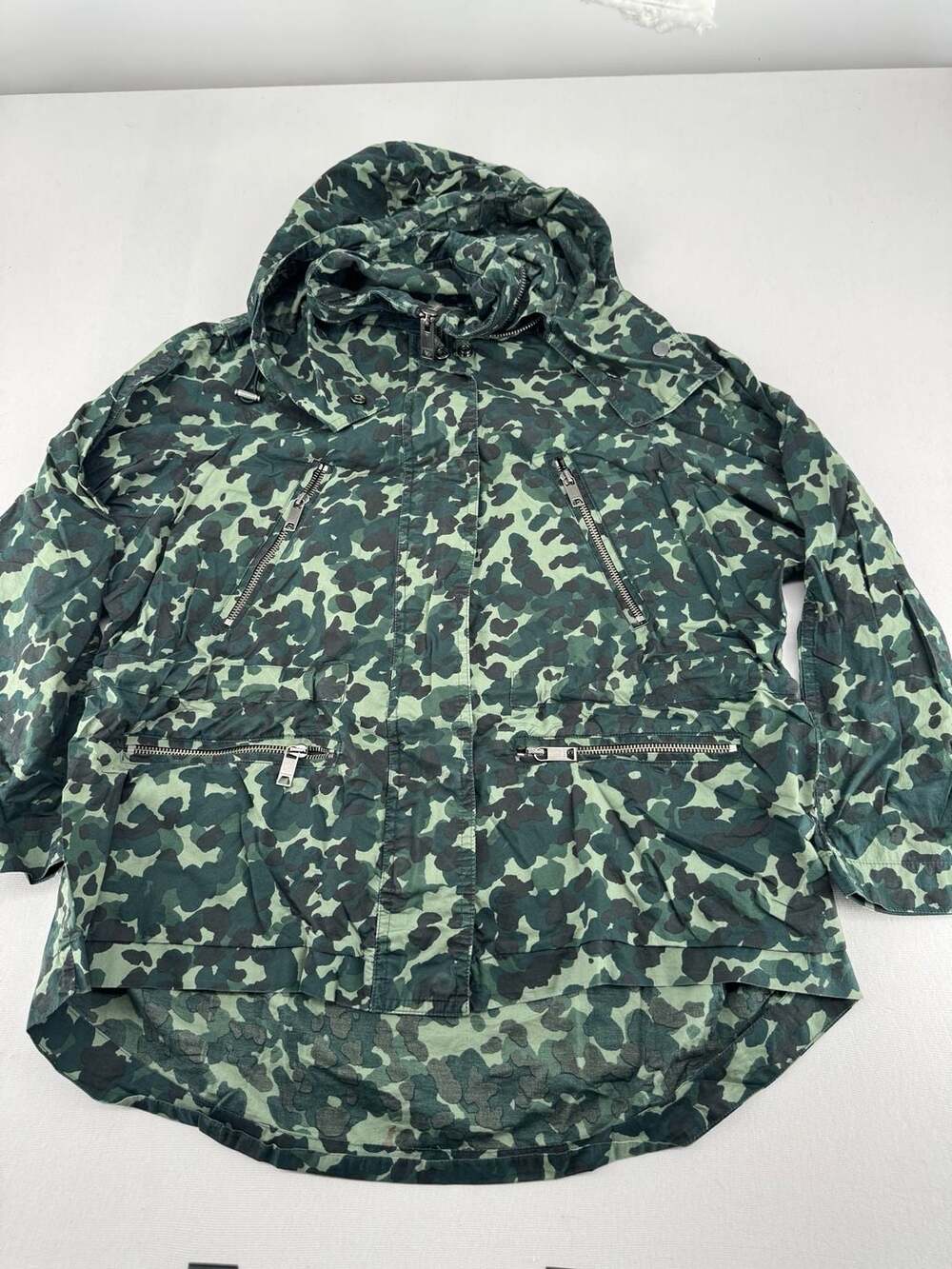 Burberry Tanbridge Green Camo Hooded Coat Size 8 US 42 EUR